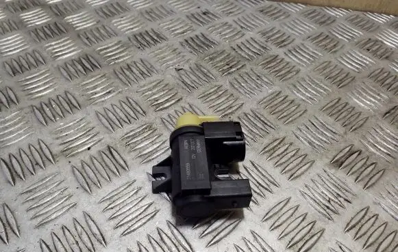 Valve vacuum