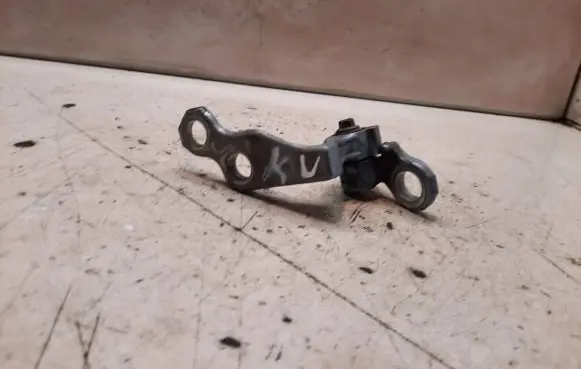 Front door upper hinge