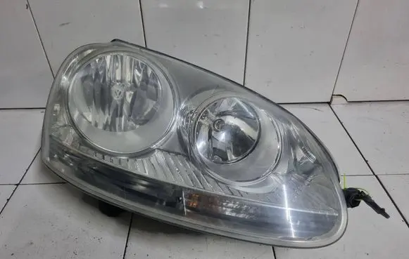 Volkswagen Jetta V Headlight/headlamp 1K6941006P 1EG24700710