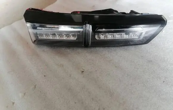 Peugeot 308 Rear/tail lights 9835300580