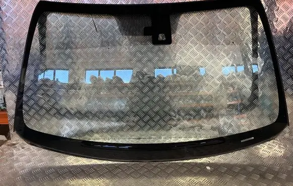 Fiat Fullback Front windscreen/windshield window DG20515