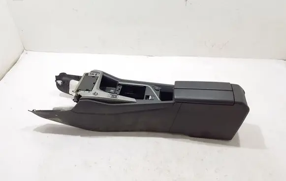 Peugeot 308 Armrest 9830715380