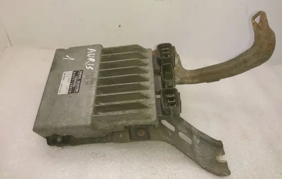 Toyota Auris 150 Fuel injection control unit/module 8987120070 1310001371