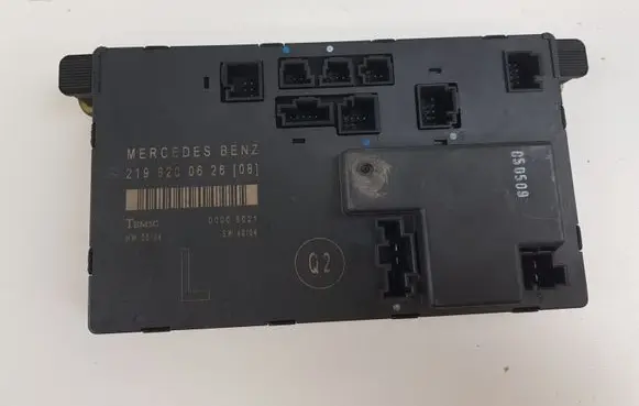 Mercedes-Benz CLS C219 Door control unit/module 2198200626