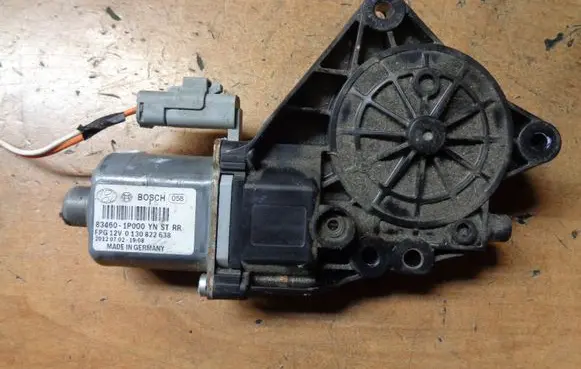 KIA Venga Rear door window regulator motor 834601P000