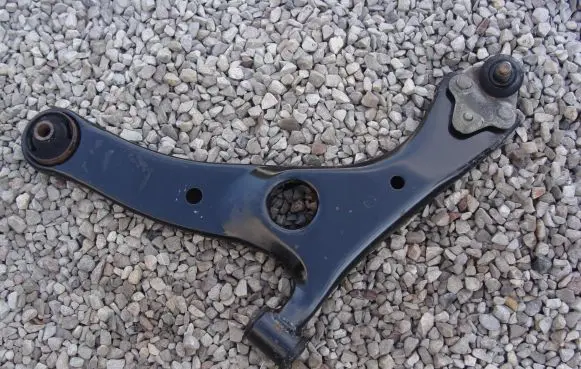 Toyota RAV 4 (XA20) Front control arm