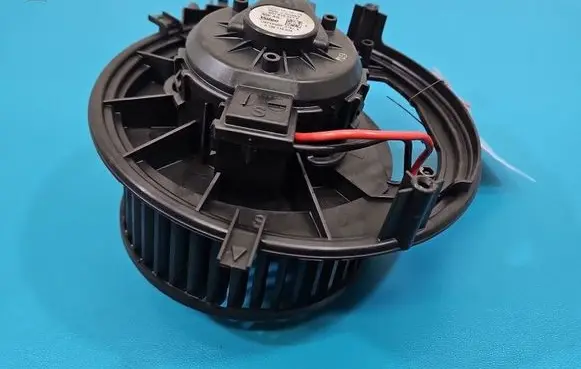 Volkswagen Golf Sportsvan Heater fan/blower 5Q1819021E IMPRK1606719