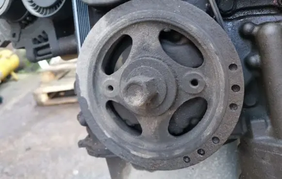 Toyota Avensis T250 Crankshaft pulley