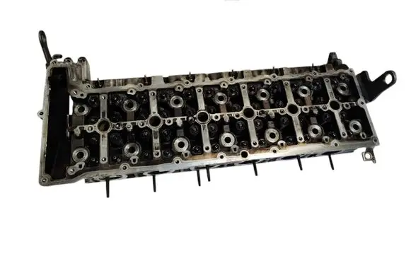 BMW 5 F10 F11 Engine head 7800003 7800001