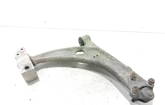 Volkswagen PASSAT B6 Front lower control arm/wishbone 3C0407153B