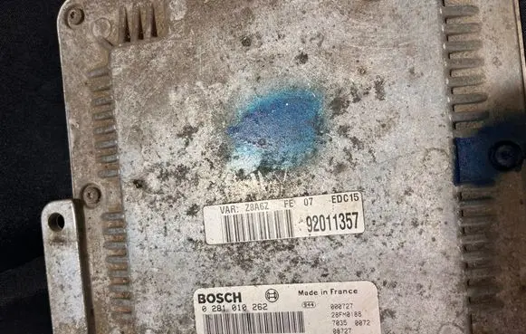 Peugeot 607 Engine control unit/module 0281010262
