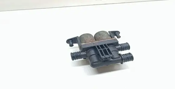 BMW 7 E65 E66 Coolant heater control valve 6908294 64116908294