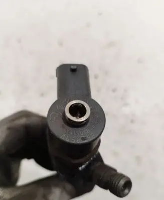 Volvo XC70 Fuel injector 0445110078 8658352