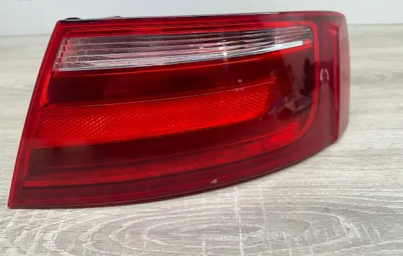 Audi A5 8T 8F Rear/tail lights 8t0945096