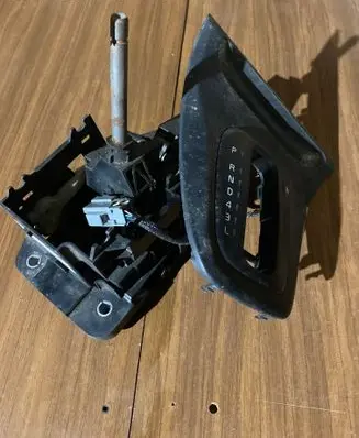 Volvo S80 Gear shifter/selector P08699384