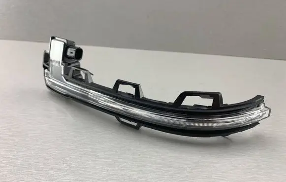 BMW X5 G05 Mirror indicator light 63137441439 7441439