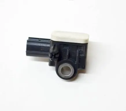Volvo V60 Airbag deployment crash/impact sensor 31334336