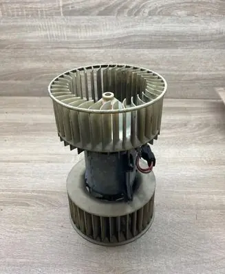 BMW 5 E39 Heater fan/blower 8372493 5399533