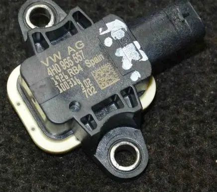 Audi A7 S7 4G Airbag deployment crash/impact sensor 4H0955557
