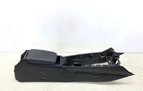 Audi A5 Armrest 8W1863241A