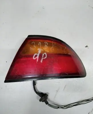 Mazda 323 F Rear/tail lights