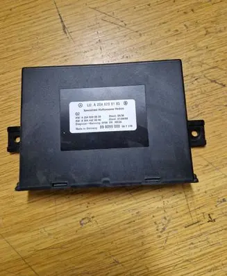 Mercedes-Benz C W204 Other control units/modules A2048209185