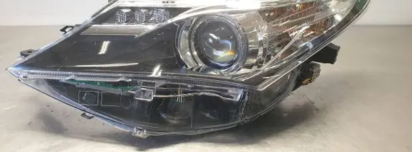 Toyota Auris E180 Headlight/headlamp 8115002E20 89906413