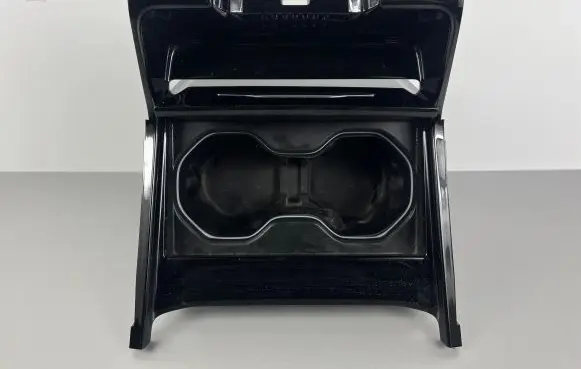 Cup holder front
