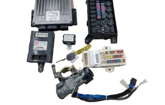 KIA Carnival Engine ECU kit and lock set R0410C045E 391024X520