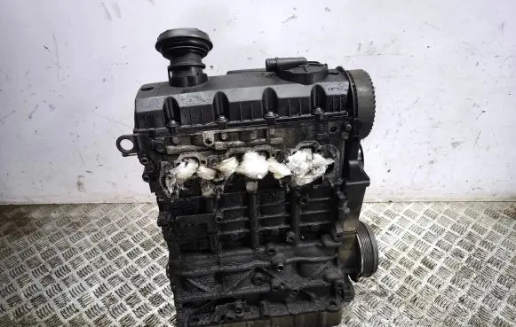 Volkswagen Golf IV Engine AJM