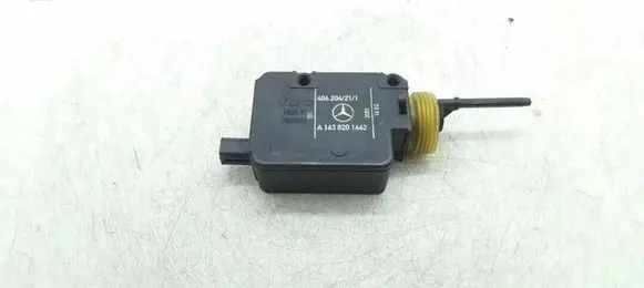 Fuel tank cap lock motor