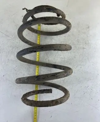 Jeep Cherokee III KJ Rear coil spring