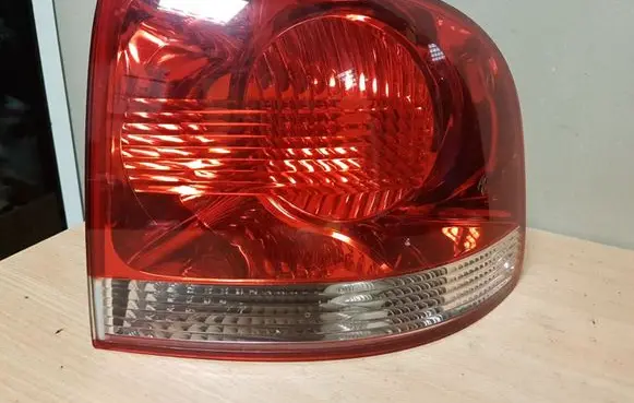 Volkswagen Touareg I Rear/tail lights 28258002