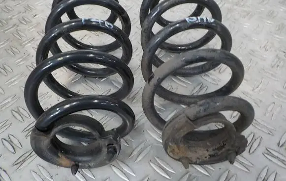 BMW 2 F46 Rear coil spring