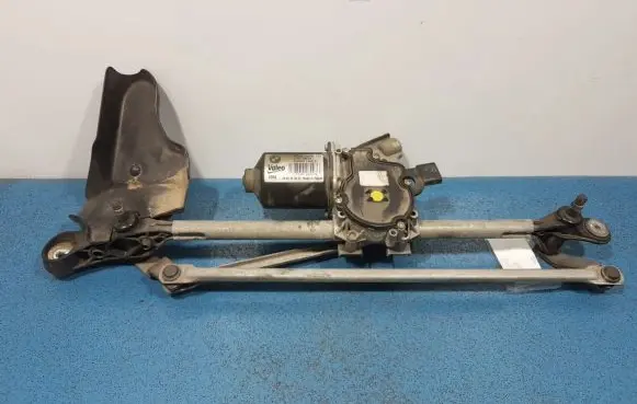 BMW Z4 E89 Front wiper linkage and motor 726750303