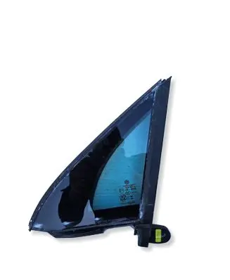 Volkswagen Tiguan Front door vent window glass four-door 5NA845113