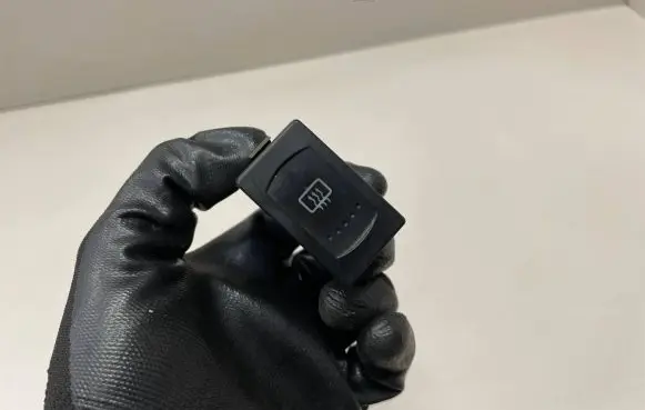 Volkswagen Sharan Windscreen/window heater switch 7M3959621