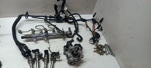 BMW X2 F39 Fuel injection system set 0445010777