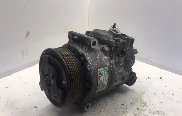 Volkswagen PASSAT B6 Air conditioning (A/C) compressor (pump) 1K0820803S