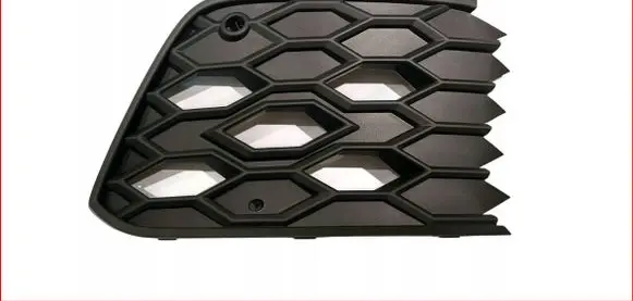 Volkswagen Golf VIII Front bumper lower grill 