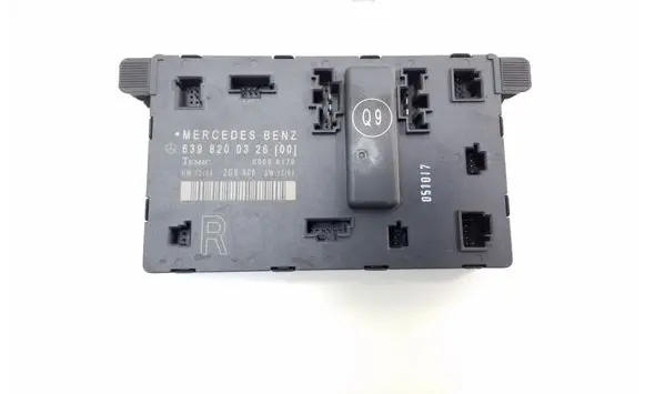 Mercedes-Benz Vito Viano W639 Door control unit/module A6398200326