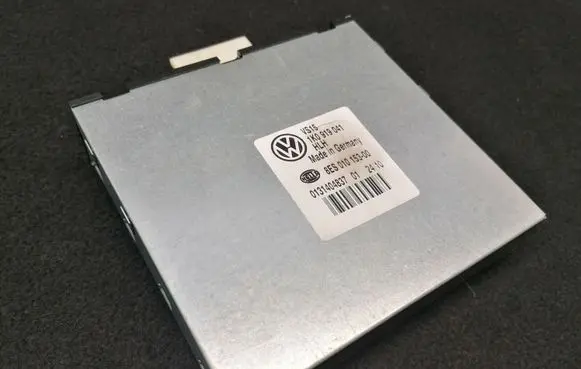 Volkswagen Golf VI Power management control unit 1K0919041