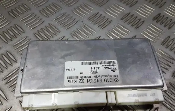 Mercedes-Benz C W202 ABS control unit/module 0195453132