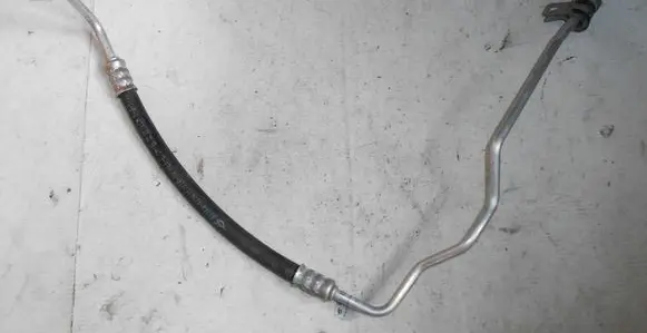 Dacia Dokker Air conditioning (A/C) pipe/hose 924400562R