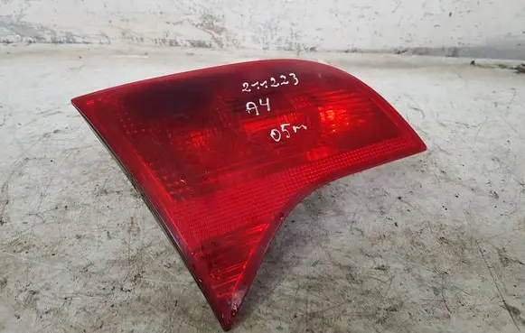 Audi A4 S4 B7 8E 8H Tailgate rear/tail lights