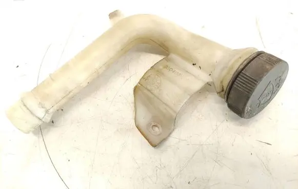 Peugeot 605 Windshield washer fluid reservoir/tank 9604051980