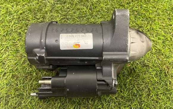 Mercedes-Benz C W204 Starter motor 0986025940 0986XL4286