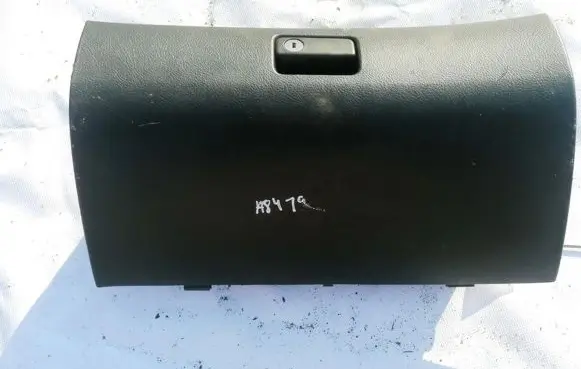 Toyota Avensis T250 Glove box 5555005070 55550-05070