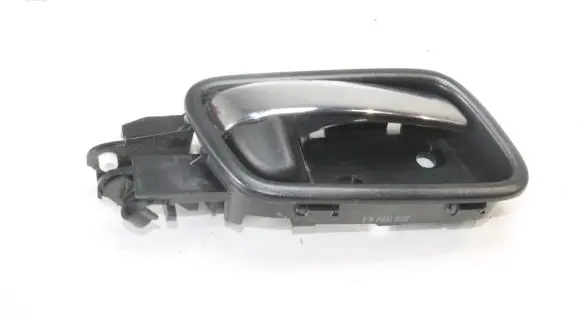 Honda CR-V Rear door interior handle