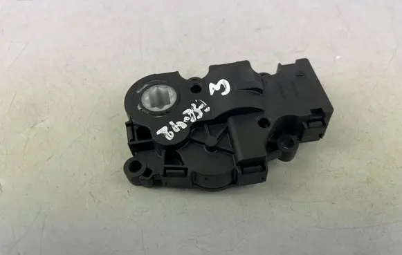 Mini One - Cooper F56 F55 Air flap motor/actuator CZ1139302420